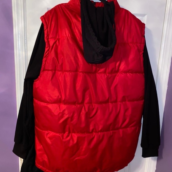 Red Puffer Vest/Hoodie - Picture 3 of 3